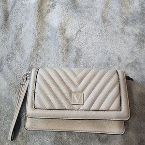 Victoria's Secret Cream Quilted Wristlet Clutch
